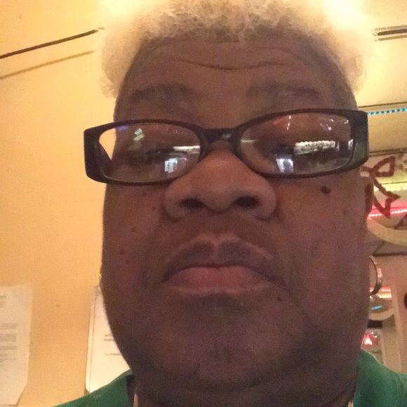 Meet your Posher, Marcia - Picture 1 of 1